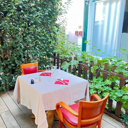 Hotel Pedussaut Saint-Gaudens (Haute-Garonne)