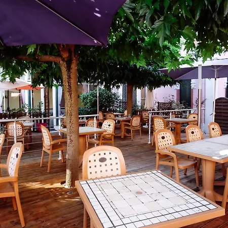 Hotel Pedussaut 2*