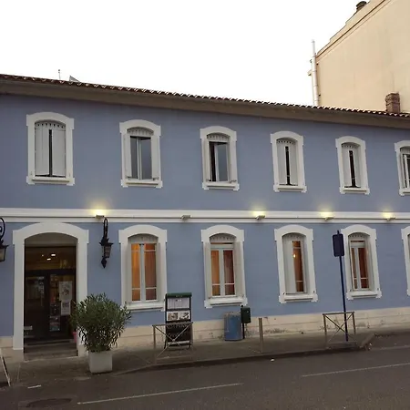 Hotel Pedussaut 2*