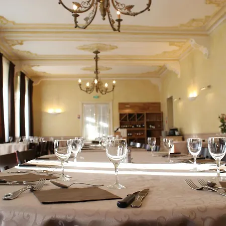 Pedussaut Hotel