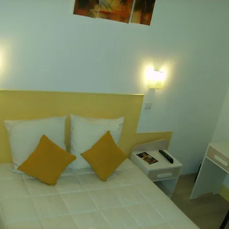 Pedussaut Hotel