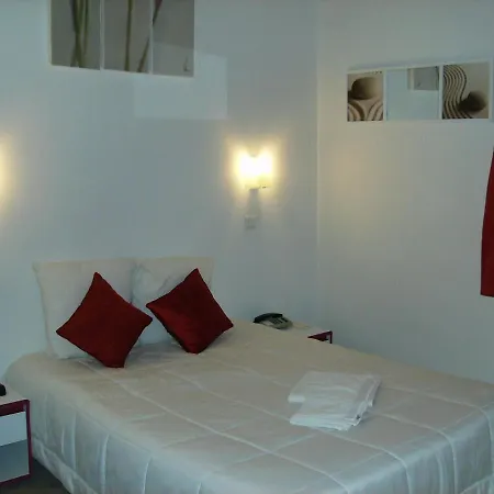 Hotel Pedussaut